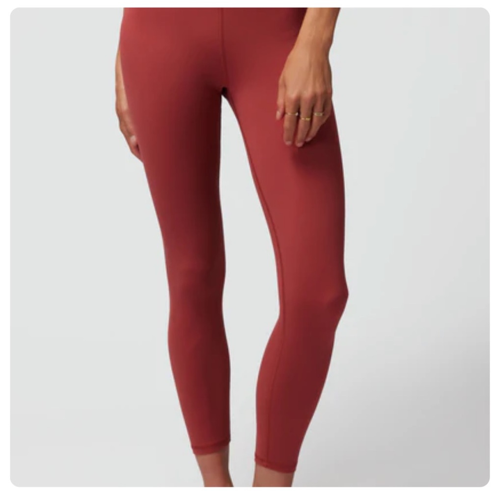 Spiritual Gangster seam tech leggings size M